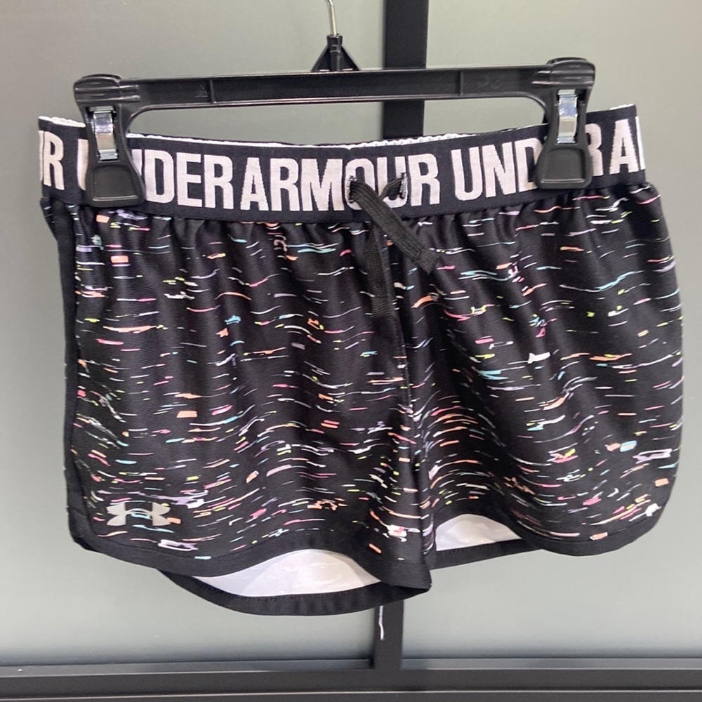Under Armour Athletic Multi-colored Black Shorts Size Youth Medium Girls